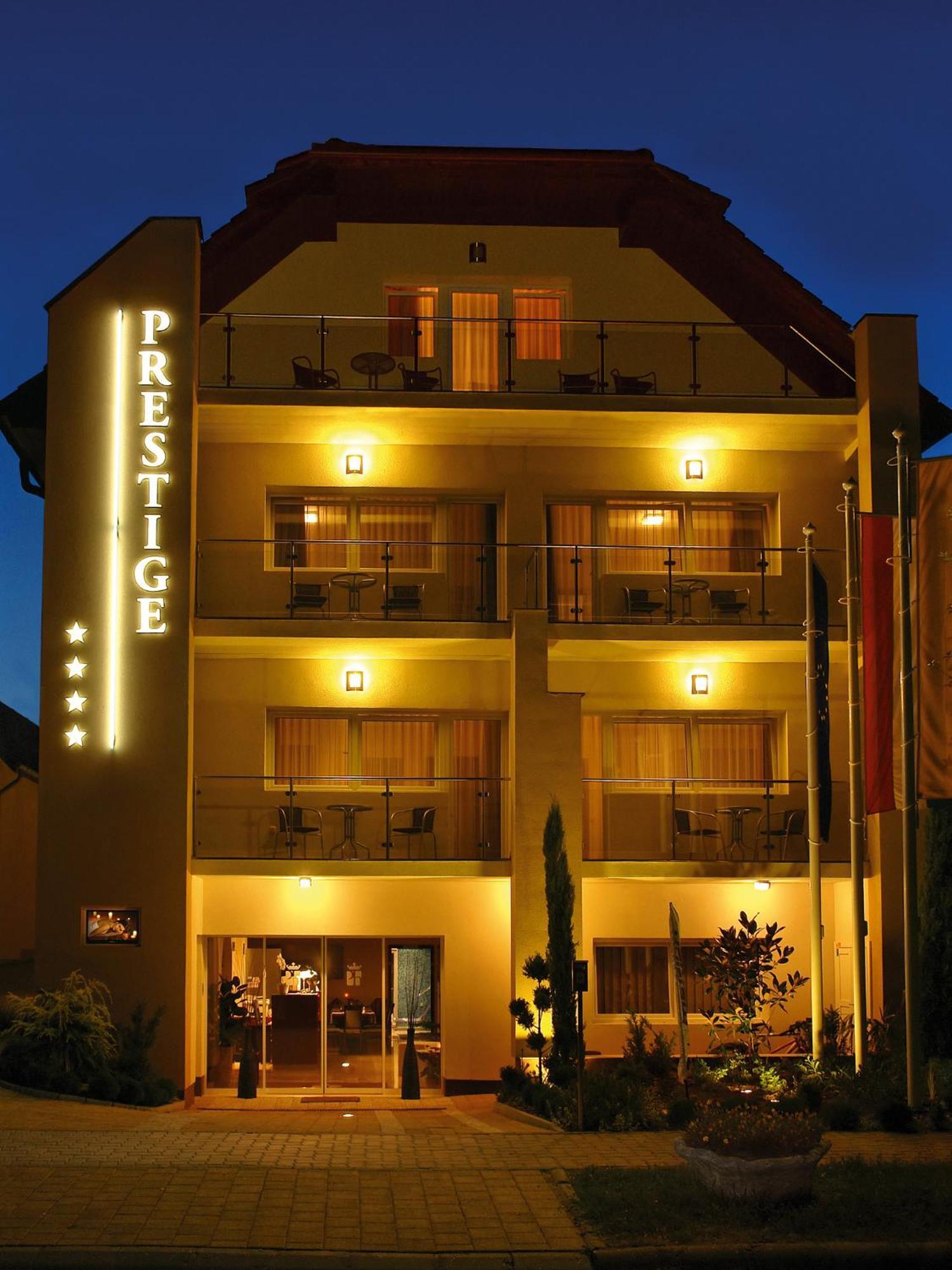 Villa Prestige Hévíz Exteriör bild
