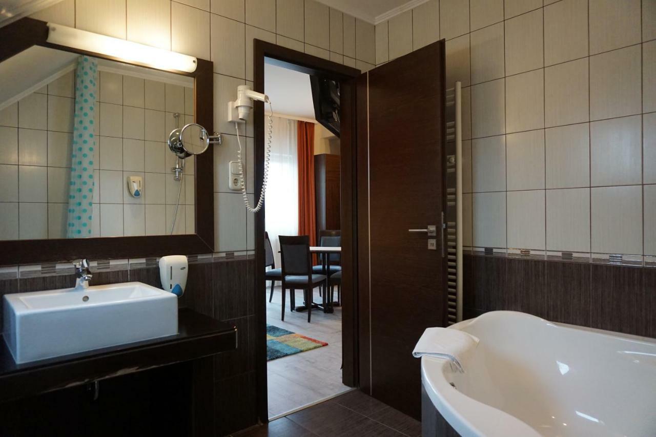 Villa Prestige Hévíz Exteriör bild